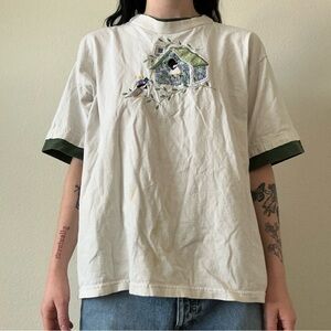 vintage top stitch birdhouse tee